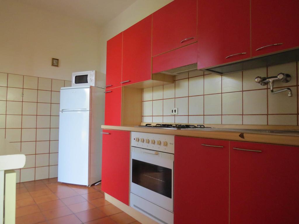 Residence Liana Albisano Torri Del Benaco Kültér fotó
