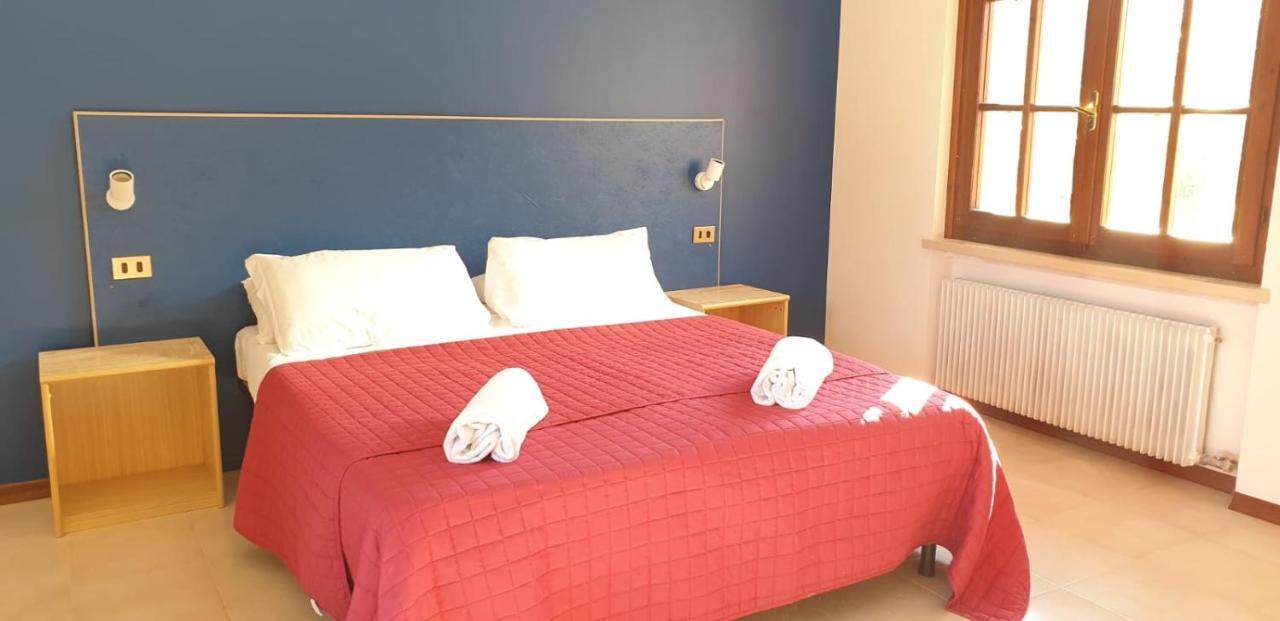 Residence Liana Albisano Torri Del Benaco Kültér fotó